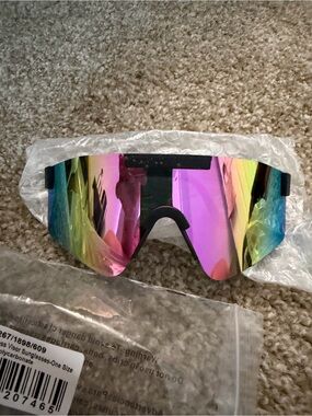 Mirrored Sport Visor Sunglasses - Rainbow Lens